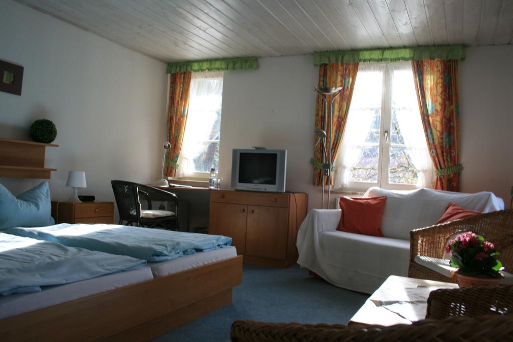 Altes Zollhaus 3*